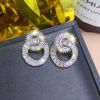 Huitan Dazzling Crystal Zircon Shape 8 Women Stud Earring Fashion Jewelry Wedding Party Office Lady Versatile Earrings Hot Sale